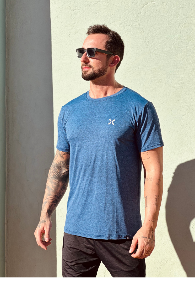 CAMISETA MASCULINA BÁSICA - Imagem: 1
